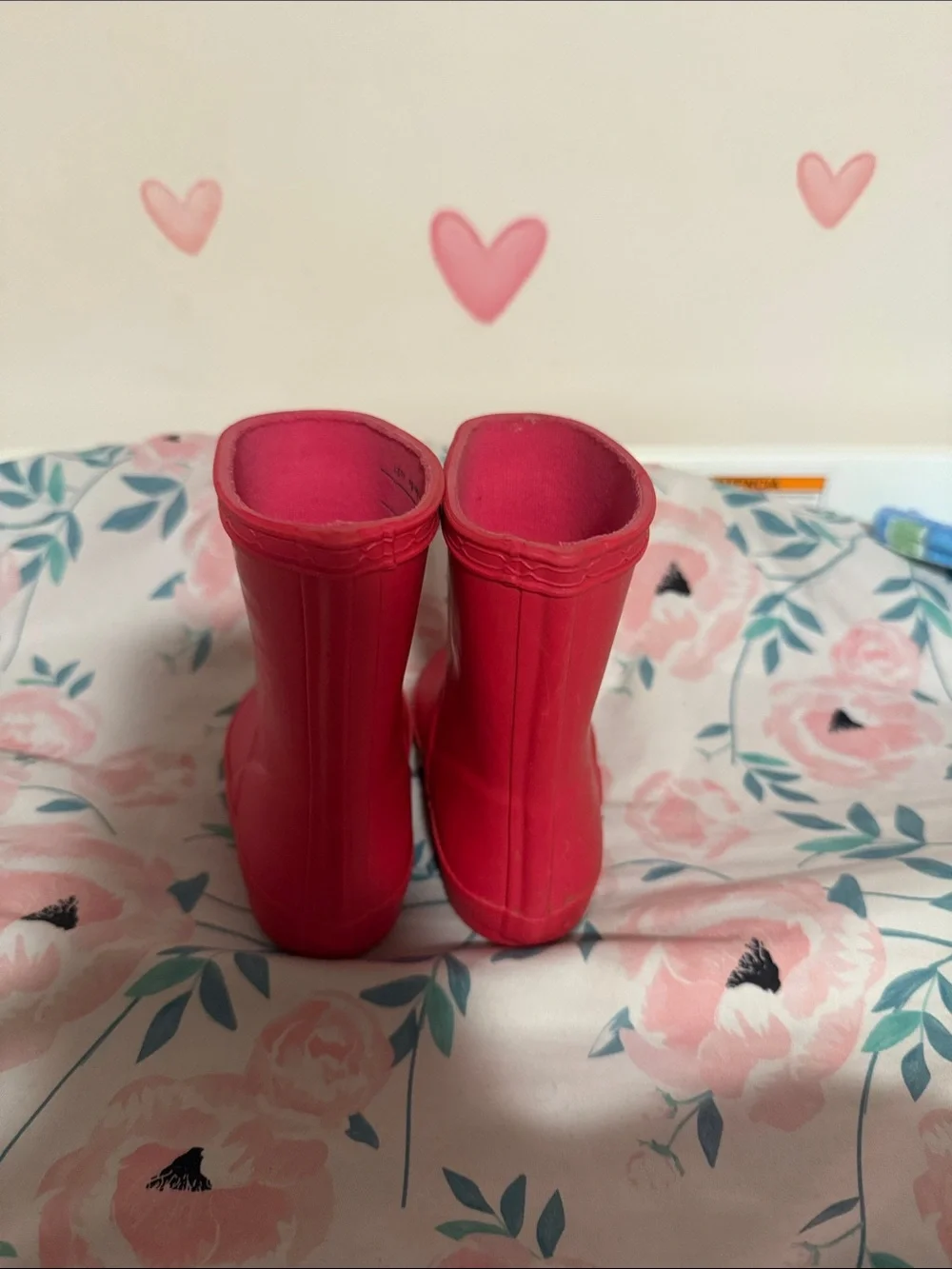 Hunter Children's Bright Pink Rubber Rain Boots